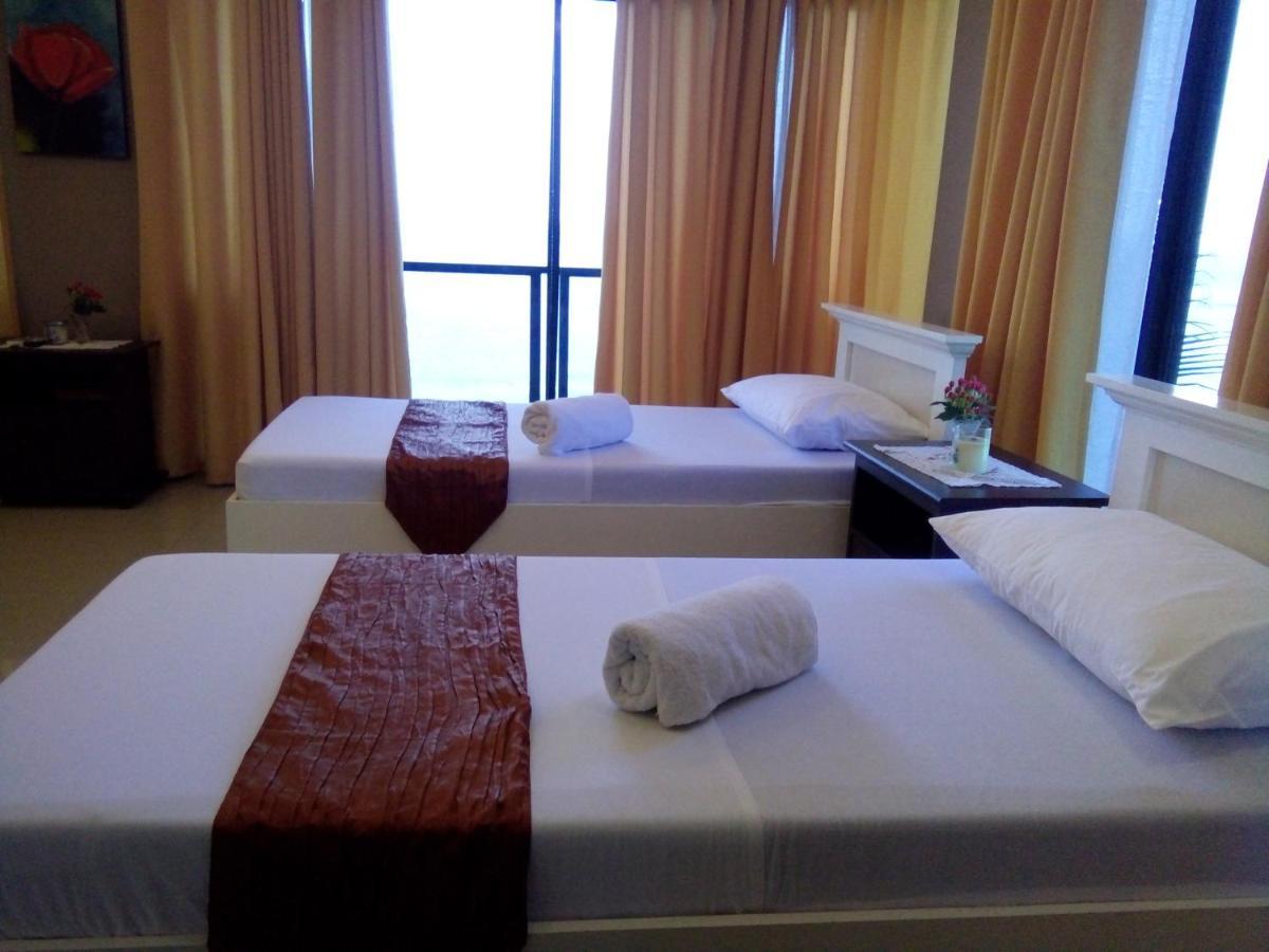 Cliff Haven Resort Jagna Exterior foto